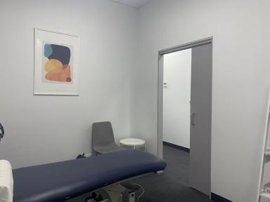 Medical/Consulting For Lease - VIC - Clyde North - 3978 - Spacious Modern Office with Hassle-Free Parking  (Image 2)