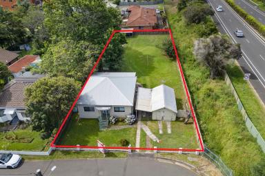 House For Lease - NSW - Fairy Meadow - 2519 - House!!  (Image 2)