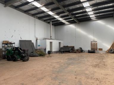 Industrial/Warehouse For Lease - VIC - Oakleigh East - 3166 - Spacious Warehouse with Office/Showroom Prime Leasing Opportunity  (Image 2)