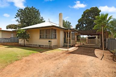 House For Sale - VIC - Red Cliffs - 3496 - Looking for a project.  (Image 2)