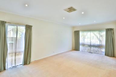 House For Sale - VIC - Mildura - 3500 - CHARACTER HOME, FANTASTIC LOCATION  (Image 2)