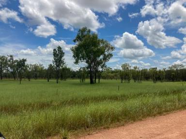 Lifestyle For Sale - NT - Robin Falls - 0822 - BUILD YOUR DREAM LIFESTYLE  (Image 2)