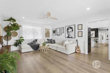 House For Sale - VIC - Balnarring - 3926 - Family Oasis by the Beach  (Image 2)