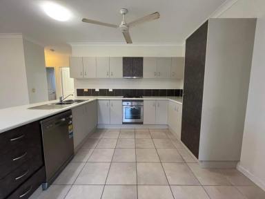 House Leased - QLD - Edmonton - 4869 - LARGE FAMILY HOME IN QUITE CLOSE  (Image 2)