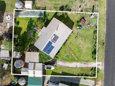 House For Sale - VIC - Golden Beach - 3851 - Your Long-Term Beach Escape or Holiday Haven  (Image 2)