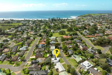House For Sale - NSW - Gerringong - 2534 - ~  Private & Pristinely Presented ~  (Image 2)