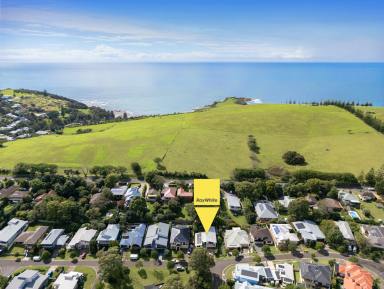 House For Sale - NSW - Gerringong - 2534 - ~ Between The Hills & The Sea ~  (Image 2)
