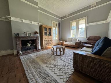House For Sale - NSW - Wellington - 2820 - RARE FIND  (Image 2)