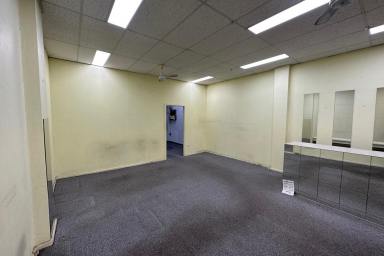 Office(s) Leased - NSW - Wollongong - 2500 - OFFICE / RETAIL SPACE IN WOLLONGONG MEDICAL DISTRICT!!  (Image 2)