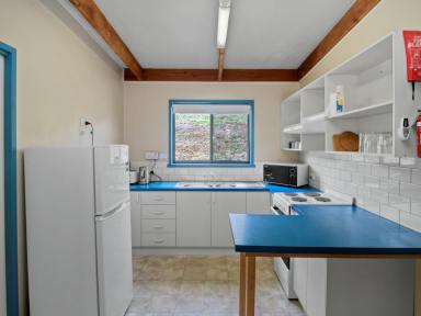 Unit For Sale - VIC - Omeo - 3898 - AFFORDABLE HIGH-COUNTRY LIVING  (Image 2)