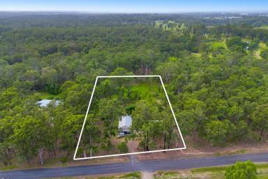 House For Sale - NSW - Yarravel - 2440 - Say Hello to Serenity-Packed with Possibility in Peaceful Yarravel!  (Image 2)