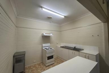 Unit For Lease - NSW - Raymond Terrace - 2324 - NEAT AND TIDY 2 BEDDER!  (Image 2)