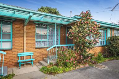 Unit For Lease - VIC - Mentone - 3194 - QUIET BLOCK | PRIME LOCATION | TWO BEDROOM  (Image 2)