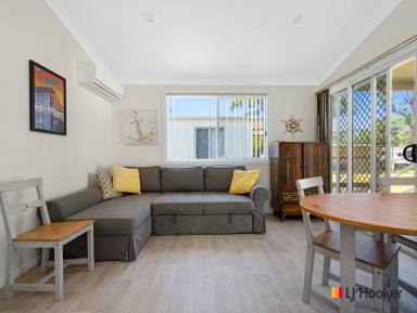 House Sold - NSW - Broulee - 2537 - Holiday cabin in pet friendly park….Direct access to the Beach !  (Image 2)