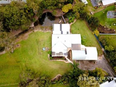 House For Sale - QLD - Carrington - 4883 - SOLID CARRINGTON FAMILY HOME WITH MODERN FINISHES AND GRANNY FLAT  (Image 2)