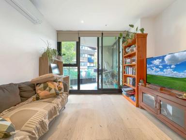 Apartment For Sale - VIC - West Melbourne - 3003 - Stylish Apartment in Prime Location Next to Public Transport  (Image 2)