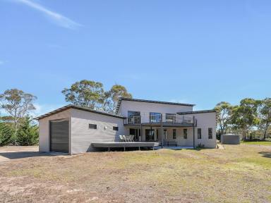 House Leased - TAS - Dolphin Sands - 7190 - Contemporary Furnished Home In A Peaceful Location  (Image 2)