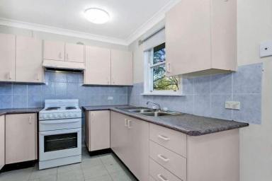 House Leased - NSW - Lethbridge Park - 2770 - Three Bedroom Home with Extensive Front and Side Yards  (Image 2)
