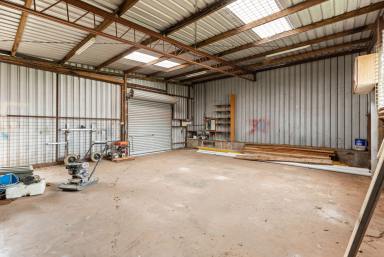 Industrial/Warehouse For Lease - QLD - Drayton - 4350 - 67 sqm. Industrial Shed in Drayton  (Image 2)
