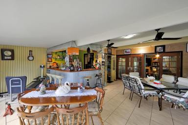 House For Sale - QLD - Avondale - 4670 - Spacious Dual Living Home on Expansive Block in Avondale  (Image 2)
