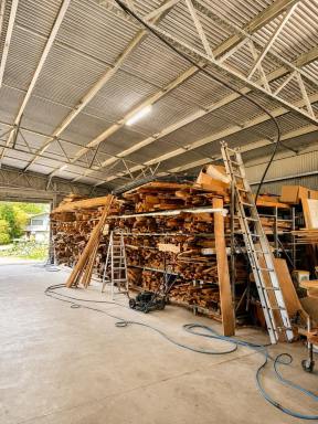 Warehouse For Sale - QLD - Tully - 4854 - Spare Land and Large Shed (Image 2)