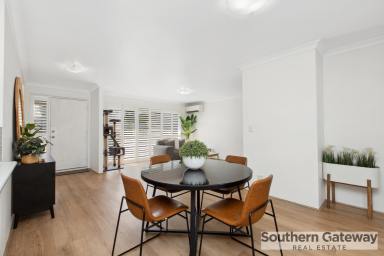House For Sale - WA - Kwinana Town Centre - 6167 - PRIME LOCATION- PERFECT FIRST HOME OR INVESTMENT  (Image 2)