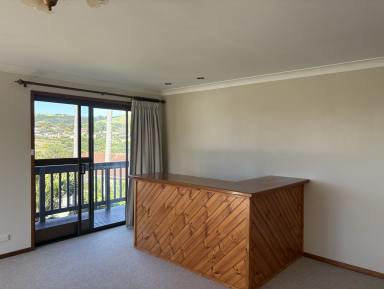 House For Lease - NSW - Kiama - 2533 - Large Family Home in Central Location  (Image 2)