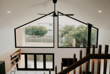 Villa Leased - TAS - Dodges Ferry - 7173 - Stunning Furnished Modern 2-Bedroom Beach House  (Image 2)