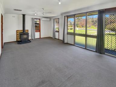 House For Sale - NSW - Narrandera - 2700 - FIRST HOME  (Image 2)