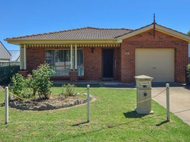 House For Sale - NSW - Young - 2594 - The Perfect Central Location  (Image 2)