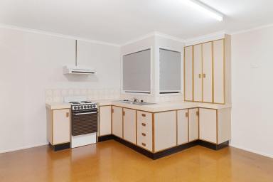 Unit Leased - QLD - Rangeville - 4350 - BEAUTIFUL HOME IN RANGEVILLE  (Image 2)