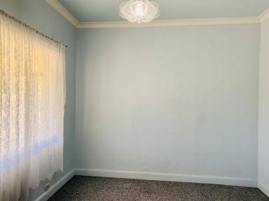 House Leased - NSW - Lithgow - 2790 - Luxurious Family Home in Lithgow - 74 Sandford Avenue  (Image 2)