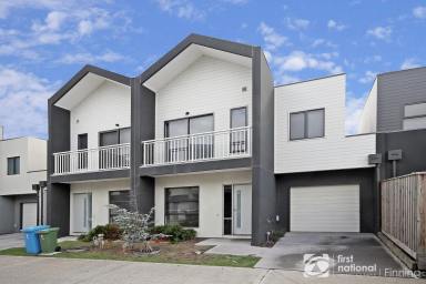 Townhouse Leased - VIC - Clyde North - 3978 - Modern 3-Bedroom Townhouse  (Image 2)