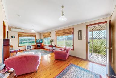 House For Sale - NSW - Merriwa - 2329 - What a Great View!  (Image 2)