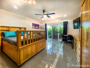 Unit For Sale - QLD - Dolphin Heads - 4740 - Resort Style Living!  (Image 2)