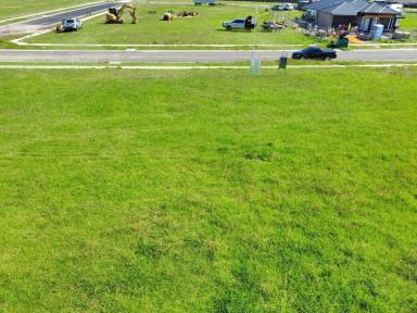 Residential Block Sold - VIC - East Bairnsdale - 3875 - LEVEL BUILDING BLOCK  (Image 2)