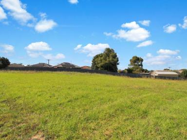 Residential Block Sold - VIC - East Bairnsdale - 3875 - LEVEL BUILDING BLOCK  (Image 2)