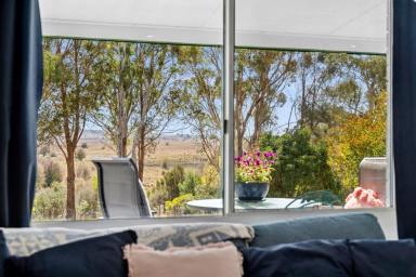 House For Sale - NSW - Collector - 2581 - "Charming and Sophisticated, Modern Brick Home with Breathtaking Rural Views"

PRICE ADJUSTMENT  
FOR SALE: $1,035,000  (Image 2)