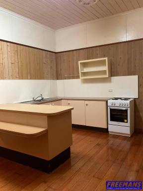 Unit For Lease - QLD - Nanango - 4615 - This Charming 1 Bedroom Unit is situated in a Fantastic Location!  (Image 2)