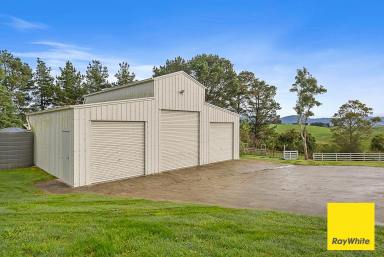 House For Sale - VIC - Toora - 3962 - Luxurious family home just out of town you have to see to believe  (Image 2)