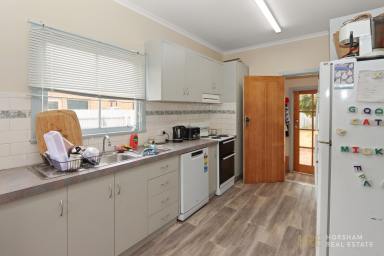 House For Sale - VIC - Horsham - 3400 - Great 3 bedroom Investment!  (Image 2)
