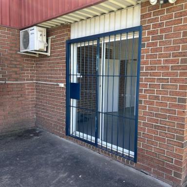 Industrial/Warehouse For Lease - NSW - St Marys - 2760 - Standalone Factory/Warehouse with Yard in Prime Dunheved Business Park Location  (Image 2)