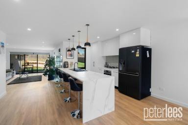 House For Sale - TAS - Exeter - 7275 - Make This Spacious, Modern, and Low Maintenance Home Yours!  (Image 2)
