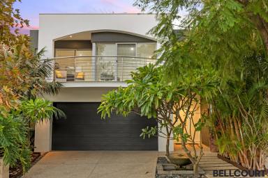 House For Sale - WA - Como - 6152 - DESIGNED FOR LIFESTYLE  (Image 2)