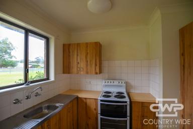 Unit Leased - NSW - Emmaville - 2371 - Charming 1-Bedroom Brick Unit in Emmaville  (Image 2)