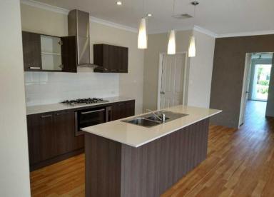 House Leased - WA - Byford - 6122 - Stunning 4x2 family house for rent in the prestigious Glade Estate  (Image 2)
