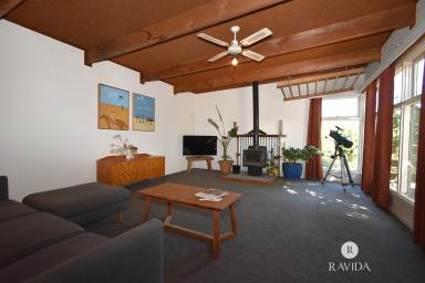 House Leased - VIC - Stanley - 3747 - CHARMING COUNTRY COTTAGE  (Image 2)