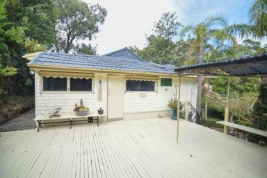 House For Sale - VIC - Belgrave - 3160 - QUIET FAMILY HOME, CLOSE TO EVERYTHING!  (Image 2)