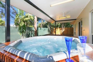 House Leased - NT - Gunn - 0832 - DO YOU WANT AWESOME RELAXATION IN A LARGE HOUSE WITH HYDRO SPA?  (Image 2)