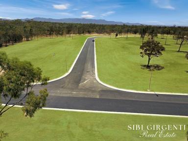 Residential Block For Sale - QLD - Mareeba - 4880 - LUXURIOUS SPACE & SCENIC VIEWS  (Image 2)